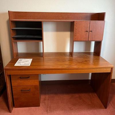 FTM034 Hon Brown Desk With File Cabinet & Hutch