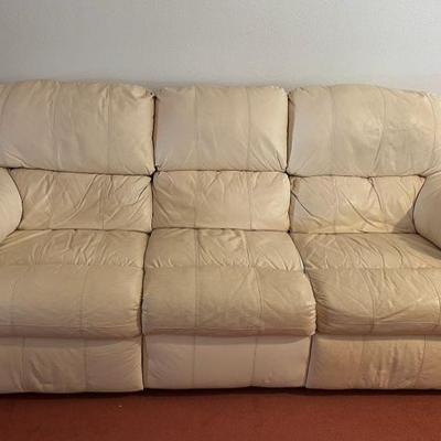 FTM053 Beige Leather Stratolounger Recliner Couch