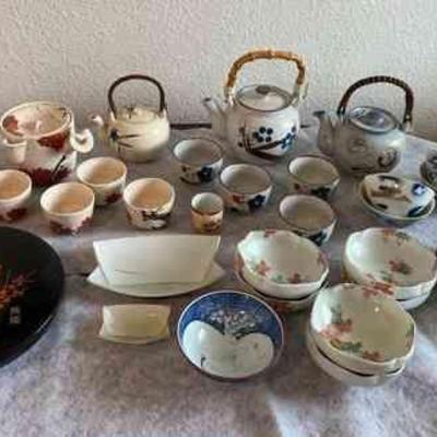 FTM057 Various Japanese Porcelain Dishes & Tea Sets
