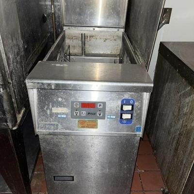 Lot 24 | Stainless Steel Pitco Fryer