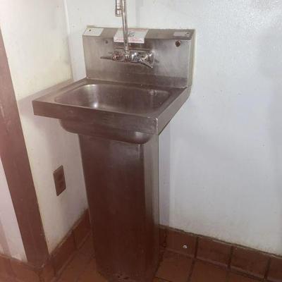 Lot 32 | Hand Wash Sink