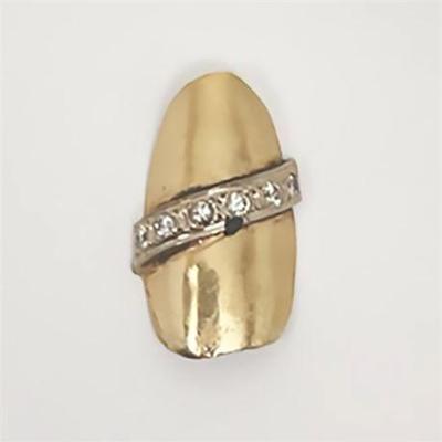 Lot 028 
Fingernail White and Yellow 14K Gold with Six (6) Accent Diamonds