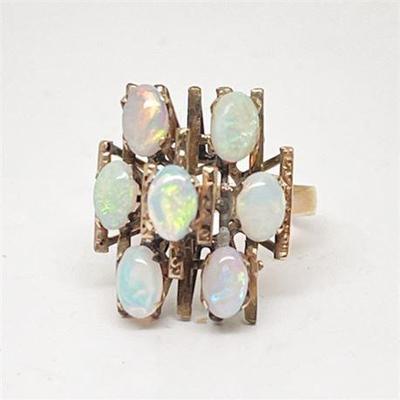 Lot 026  
Brutalist Style Opal 14K Yellow Gold Ring