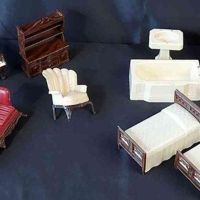 1940's Doll House Furniture
