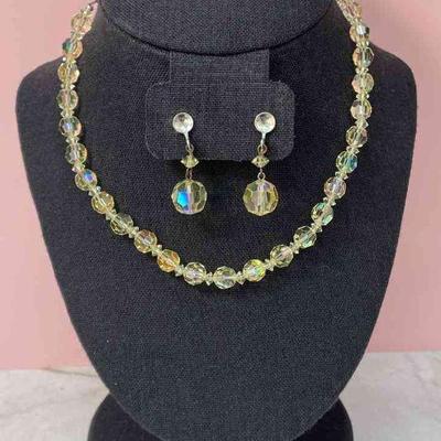 Vintage Pale Iridescent Yellow Sparkling Crystals Clip On Earrings * Necklace Set
