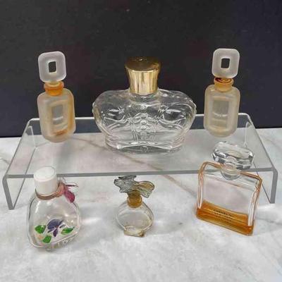 Vintage Perfume Bottles * Chanel
