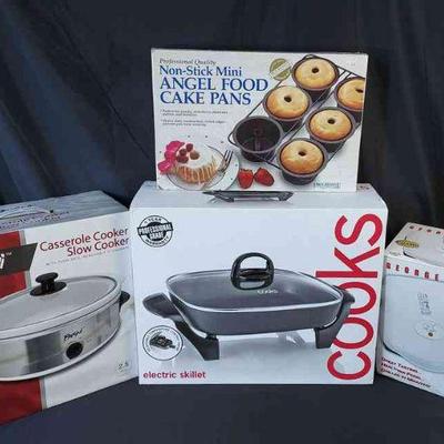 NEW * Electric Skillet * Slow Cooker * George Foreman LMFGM * Mini Angel Food Cake Pans
