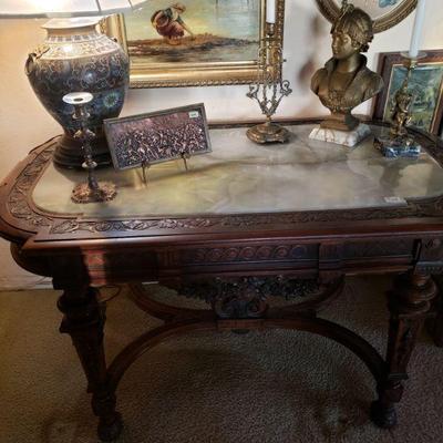 1770's Philadelphia made Onyx top table - Now at store location