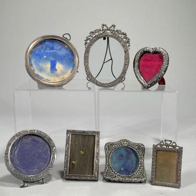 (7PC) SILVER MINIATURE PICTURE FRAMES | dia. 4.5 in (Largest)