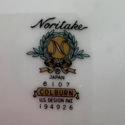 Noritake, Colbert pattern 12 place setting plus serving pieces
