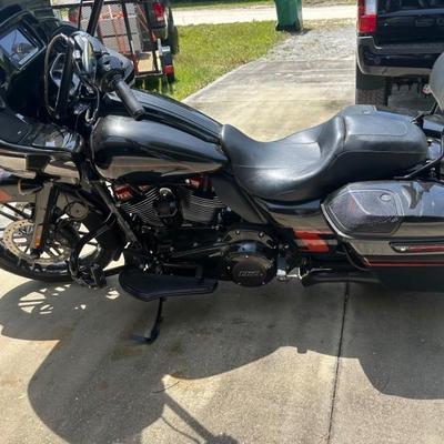 2018 Harley Davidson-Screaming Eagle - can pre-sell-16.546 miles