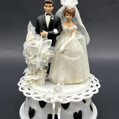 Bride & Groom Wedding Cake Topper