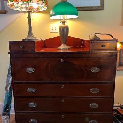 Early 19th century American mahogany chest of drawers, Empire style with original brasses