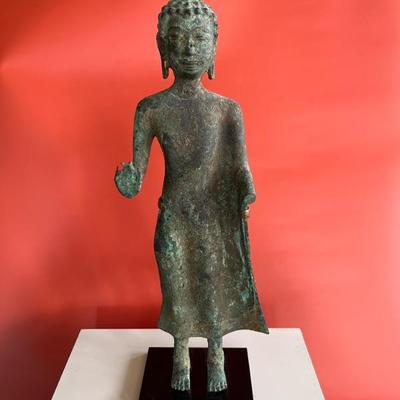Mon-Dvaravati 8th century bronze Buddha figure
