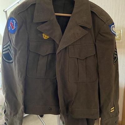 WW2 wool dress uniform, complete with Eisenhower jacket, pants, shirt and tie, hat, all patches present on both the jacket and shirt,...