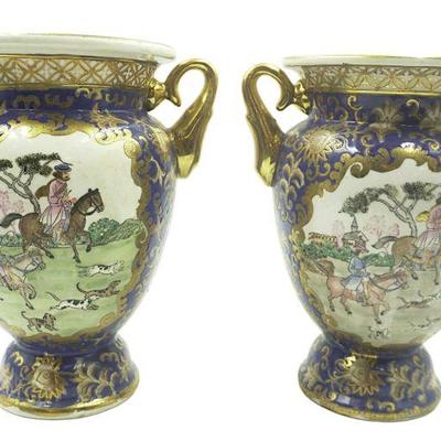 PAIR OF CHINESE EXPORT HUNT SCENE URNS