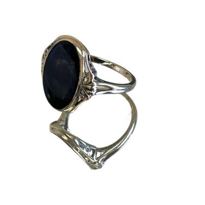 ESTATE 10K ANTIQUE ONYX RING SIZE 9