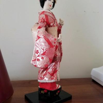 Japan geisha doll 