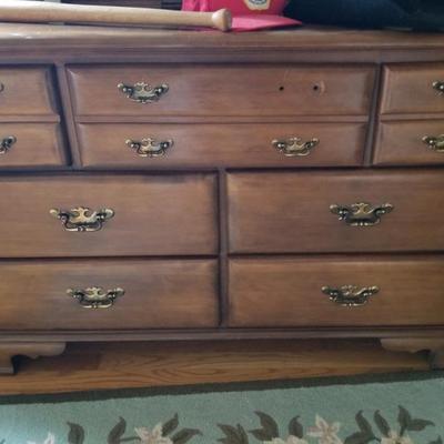 Colonial style dresser