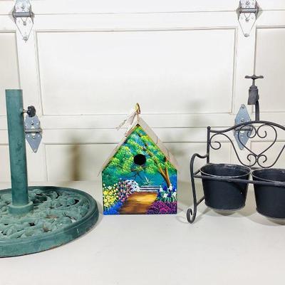 NIAD114 Polly Perch Bird House & More	ovely handpainted with copper roof, original Polly Perch. Measures approximately 11x9. Green, &...