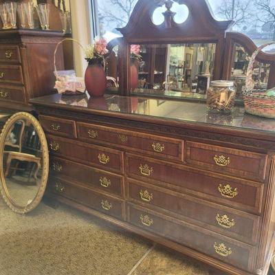 5 piece set, including dresser w/mirror, large chest of drawers, and 2 nightstands.