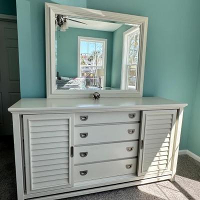 This item located in mt pleasant not in Ashley villas. White over sized dresser and mirror .  Great condition $499.  Pick up from Mt...