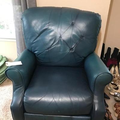 recliner $45 as is; really comfortable