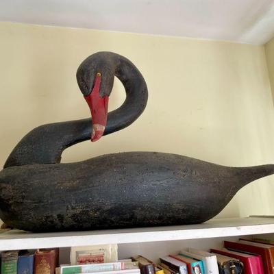 Vintage black swan wooden decoy (unsigned)