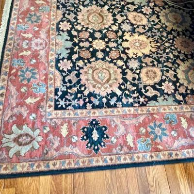 Hand-knotted vintage Karastan area rug (107