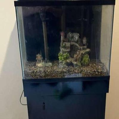 Fish Tank On Stand * Includes Supplies * Pump Turns On * Light Needs New Bulb
