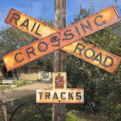 #1362 • Rail Road Crossing Sign
