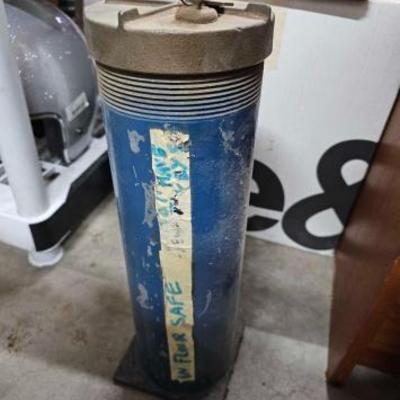 #2346 â€¢ Floor Safe with Key
