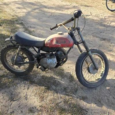 #115 • Yamaha Dirtbike
