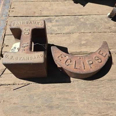 #4000 â€¢ Yard Art
