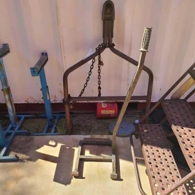 #2586 â€¢ Tow Bar and Motorcycle Stand
