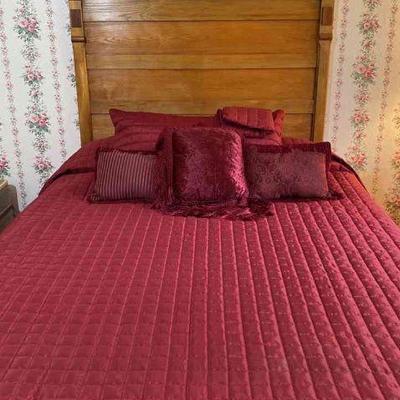 Antique Headboard * Double Bed * Decorative Bedding
