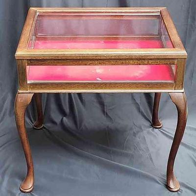 Display Case End Tables With Slipper Feet And Red Lining
