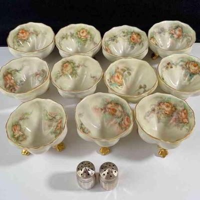 Beautiful Hand Painted Footed Bowls With Gold Gilt Edges * Salt Cellars Or Fruit/nut Bowls * 11 Total!!
