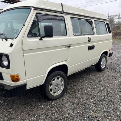 Beautiful 1985 Volkswagen Vanagon Campmobile 1.9L 4 Cyl Gas DH Naturally Aspirated with Bike Carry and Van Cover