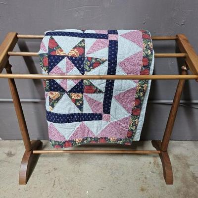 Lot 283 | Vintage Wood Quilt Rack & Handmade Quilt