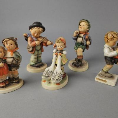 Lot 509 | Vintage Hummel Figurines