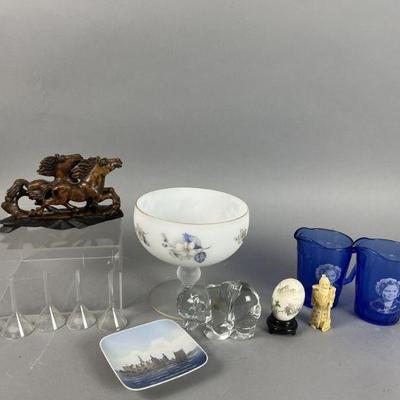 Lot 518 | Collectible Lot