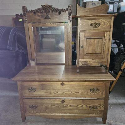Lot 300 | Antique Oak Gentleman's Dresser
