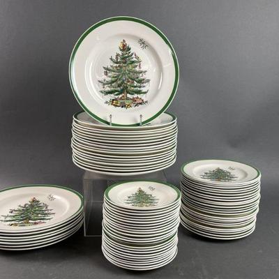 Lot 337 | Spode Christmas Tree China Plates