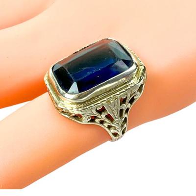#38 â€¢ Antique 14K White Gold Filigree Ring Cobalt Blue Glass Stone- Size 5
