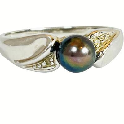 #129 â€¢ 10K White Gold Ring with Black Pearl - Size 7.75
