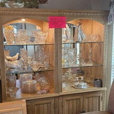 Broyhill shelving cabinets 2 PC $450