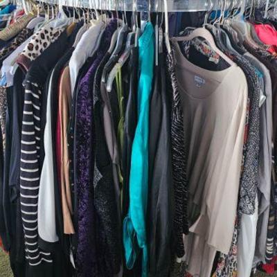 Hundreds of pieces of plus size ladies clothing 1X, 2X, 3X ALL $4 each