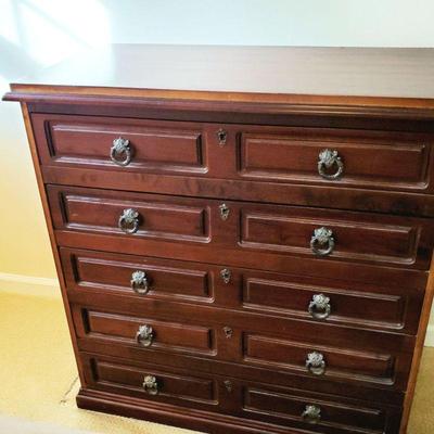 Chest of drawers $125
36 long, 18