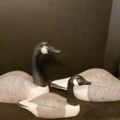 Three Carved Canada Geese Decoys By Wooden Wildlife Kennebunk, Maine